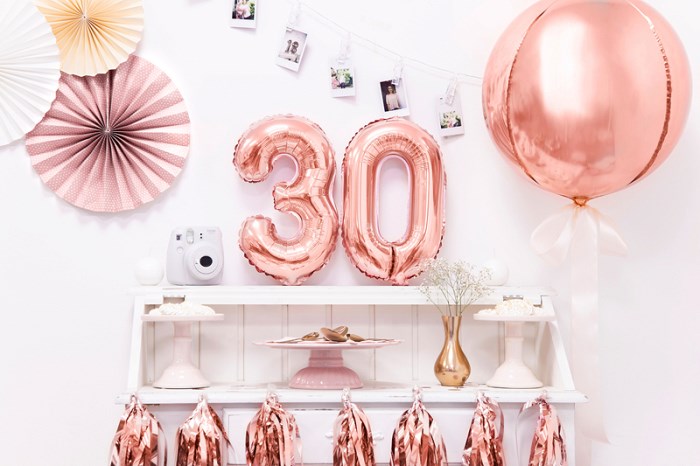 Déco anniversaire 30 ans : conseils et idées utiles pour organiser une fête  inoubliable