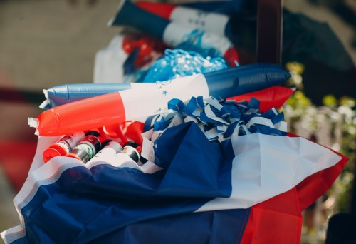 Le kit parfait du supporter pour la coupe du monde.