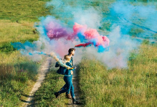 Comment choisir des fumigènes pour réussir sa fête ?