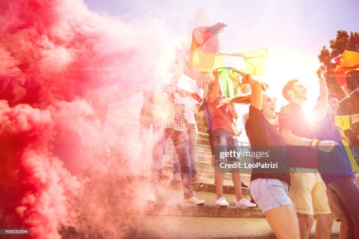Les fumigènes dans un stade de football : une ambiance festive et artistique !
