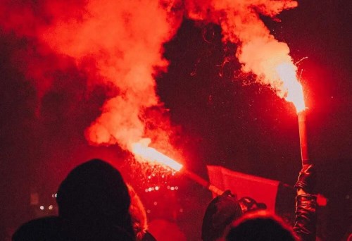 Feux de Bengale : pourquoi est-il important d’acheter des accessoires de qualité pour vos fêtes ?