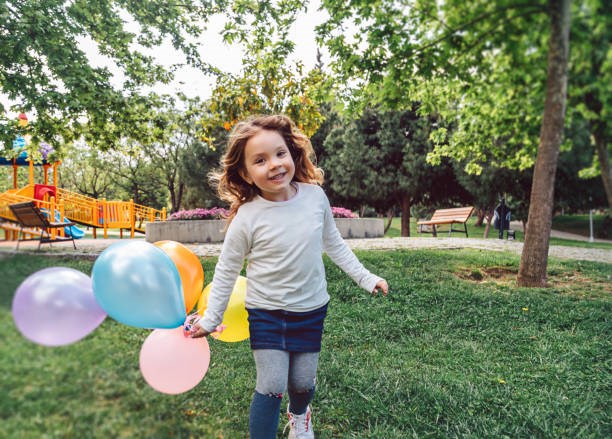 Décoration d’anniversaire : quels accessoires pour accompagner les ballons de baudruche ?