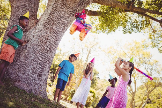 Comment accrocher une pinata pour l’anniversaire d’un enfant ?