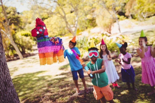 Comment accrocher une pinata pour l’anniversaire d’un enfant ?