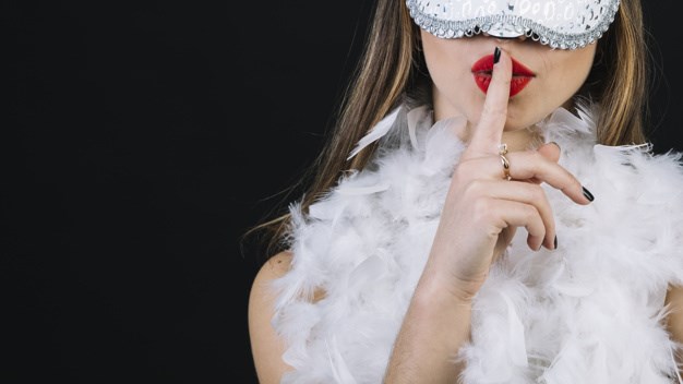 Boa en Plumes, 50 gr, Blanc et Doré - Aux Feux de la Fête - Paris