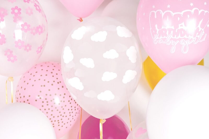 Lot de 50 ballons transparents avec motif nuage blanc