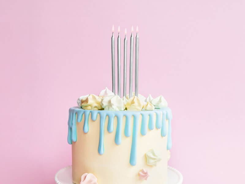 12 bougies anniversaire argent (12,5cm)