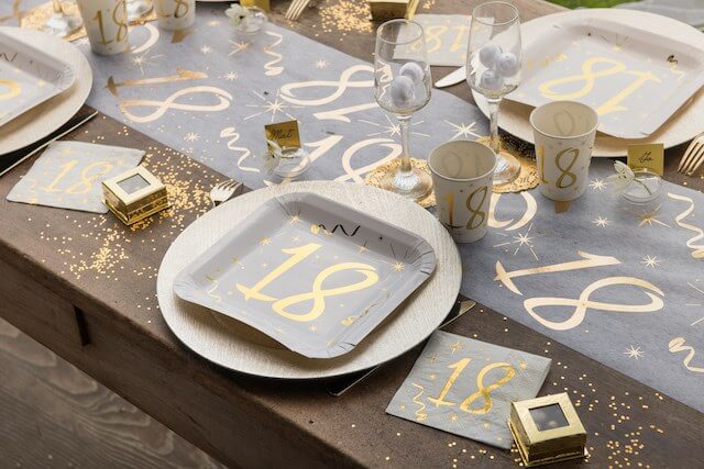 Assiette carré Blanc/Or 18 ans (Lot de 10)