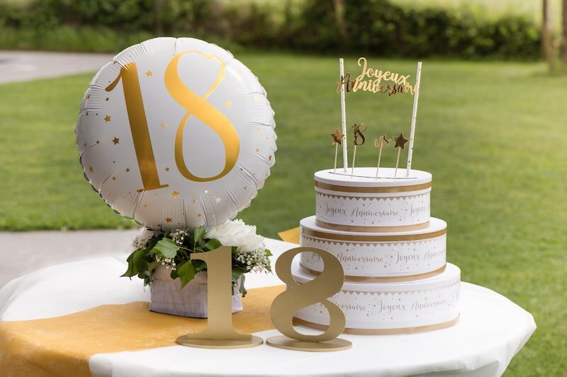 Ballon Blanc/Or 18ans ø45cm 