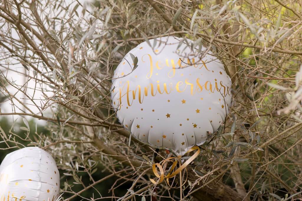 Ballon Joyeux Anniversaire Blanc/Or ø45cm 