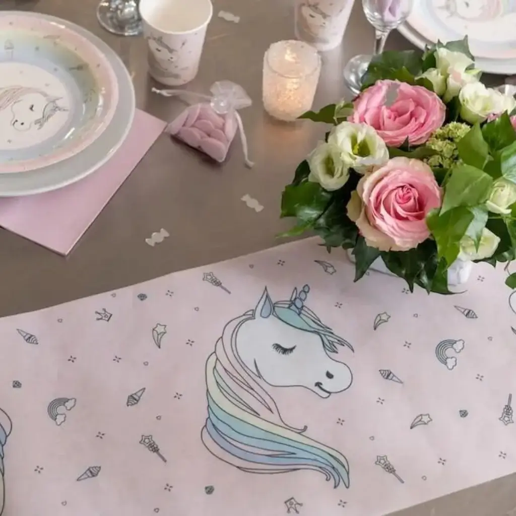 Chemin de table Licorne Rose 5 mètres 