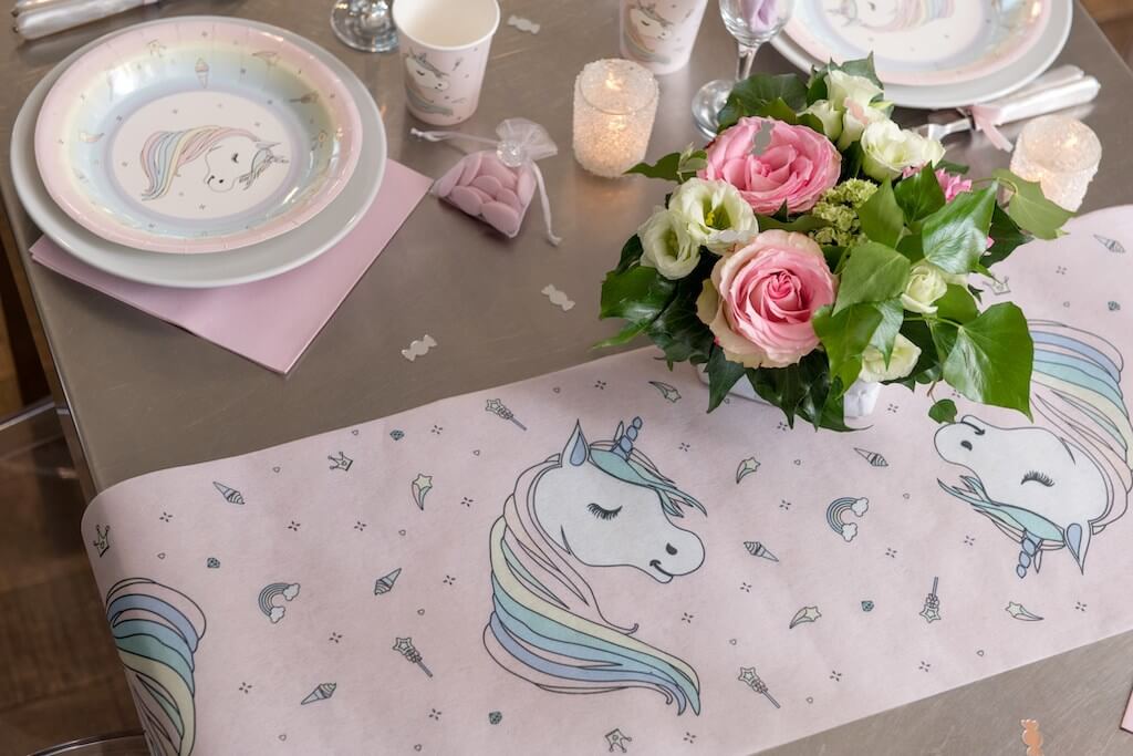 Chemin de table Licorne Rose 5 mètres 