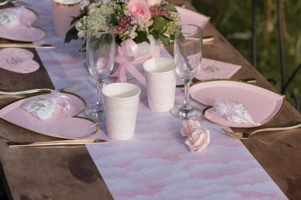 Chemin de Table Baby Girl Nuage Rose 5 mètres 