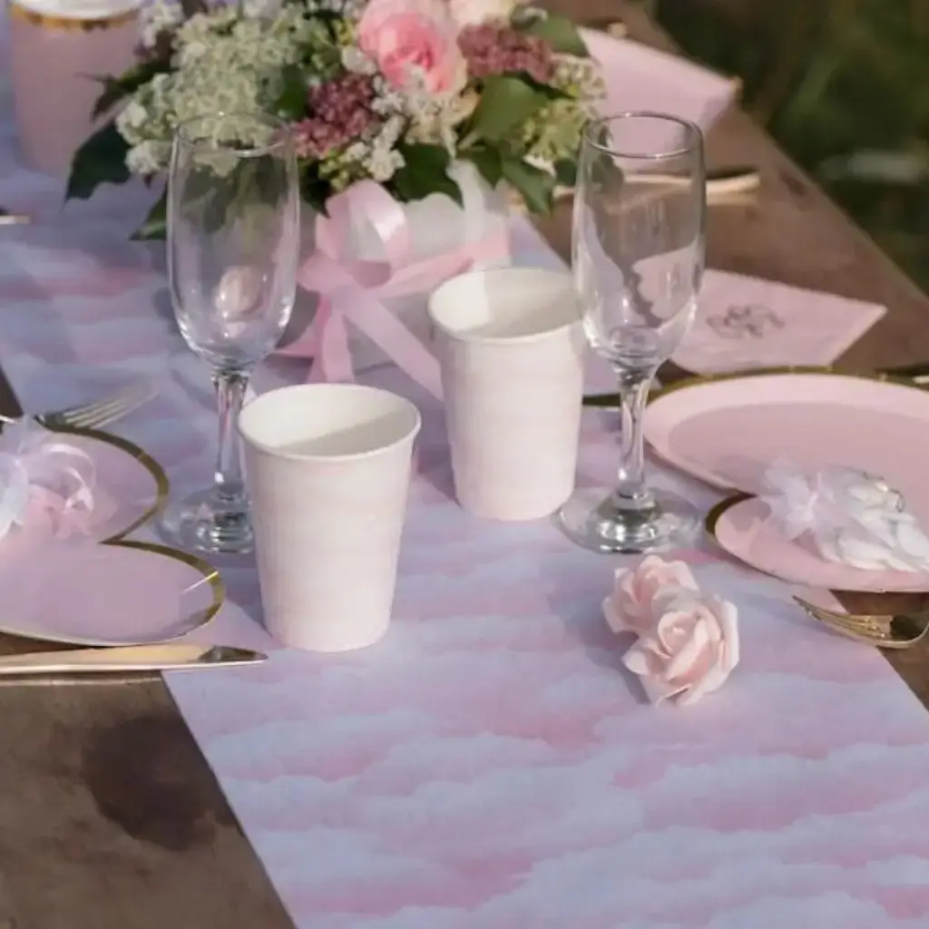 Chemin de Table Baby Girl Nuage Rose 5 mètres 