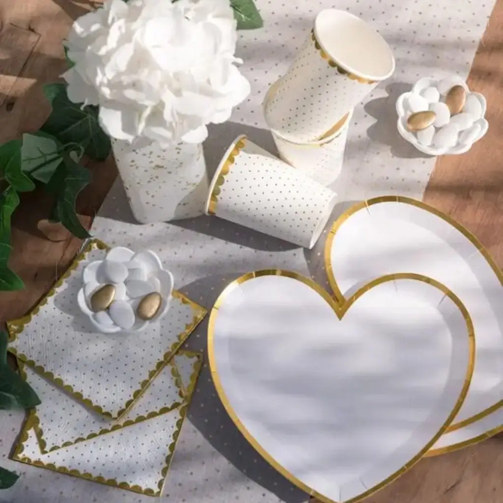 Assiette Forme Coeur Blanc/Or (Lot de 10)
