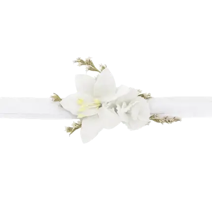 Corsage poignet de fleurs blanches