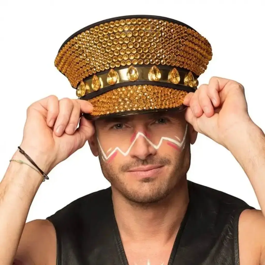 Casquette Dorée à Strass