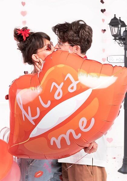 Ballon en Aluminium - Lèvres Rouges "Kiss Me" -  86.5x65 cm