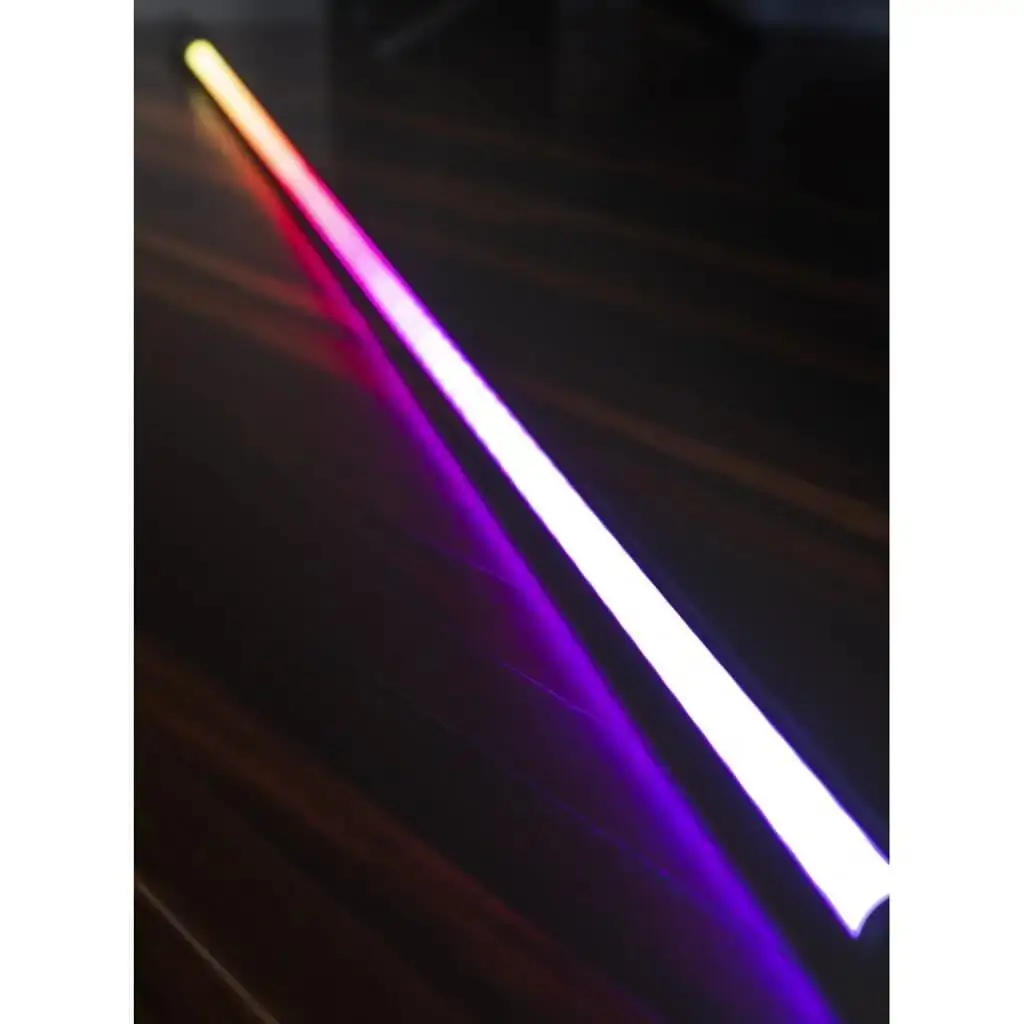 Tube Lumineux LED RGB 150cm sur pied - Design Blanc