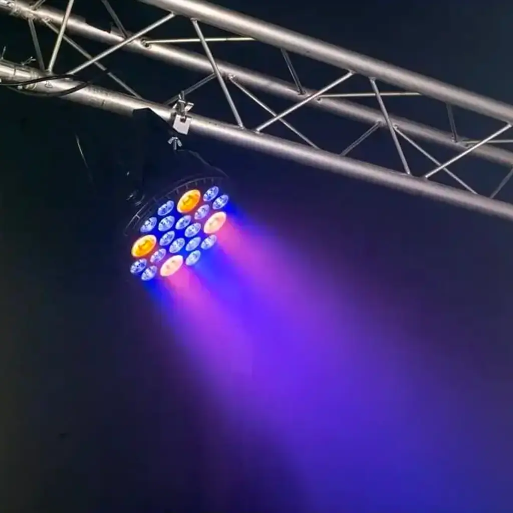 Projecteur PAR XXL à LED RGBW 4-EN-1 - BIGPAR-16RGBW4A