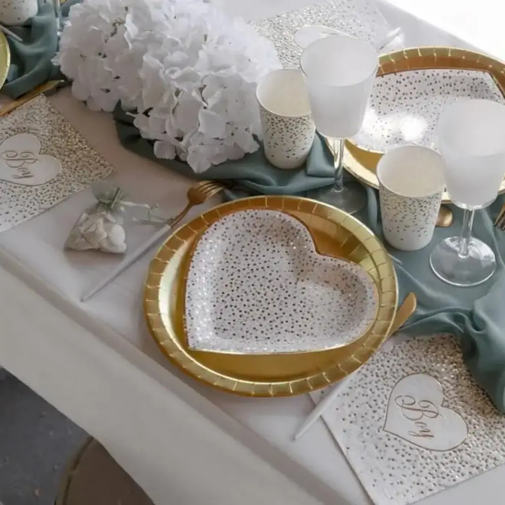 Set De Vaisselle Jetable Baby Shower Garçon 63 Pièces - Couleur Sage Green, Motifs Feuilles, Pour 16 Personnes