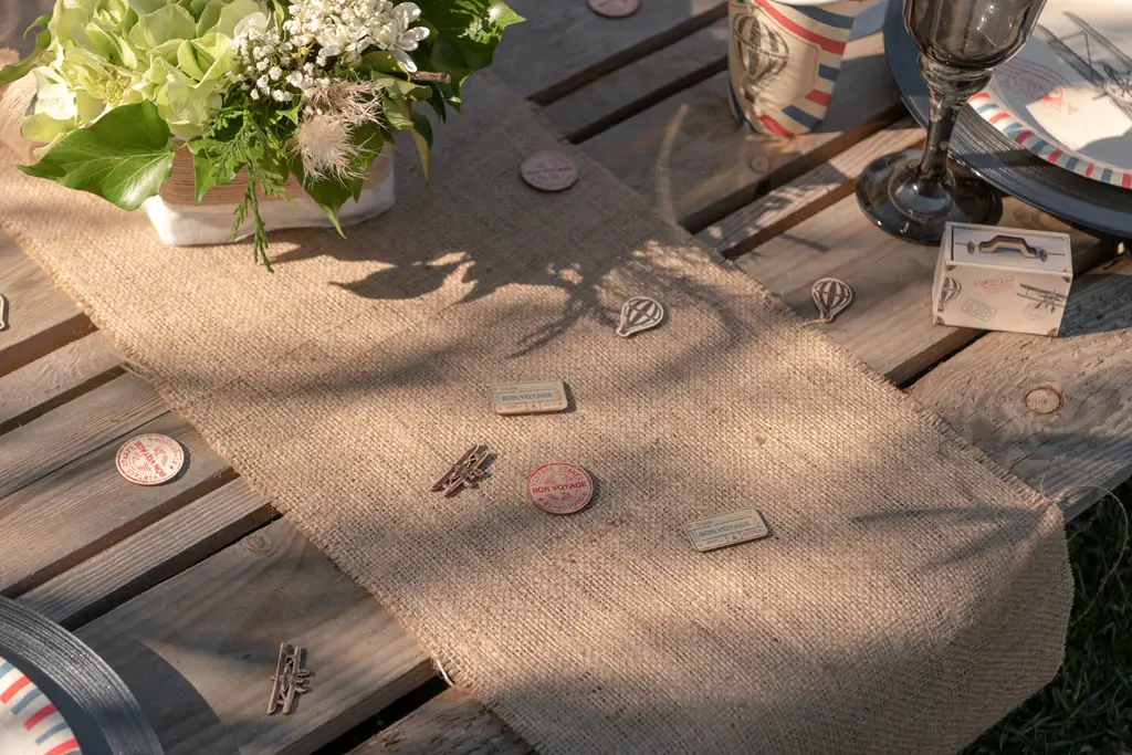 Déco de table à parsemer Bon voyage x20