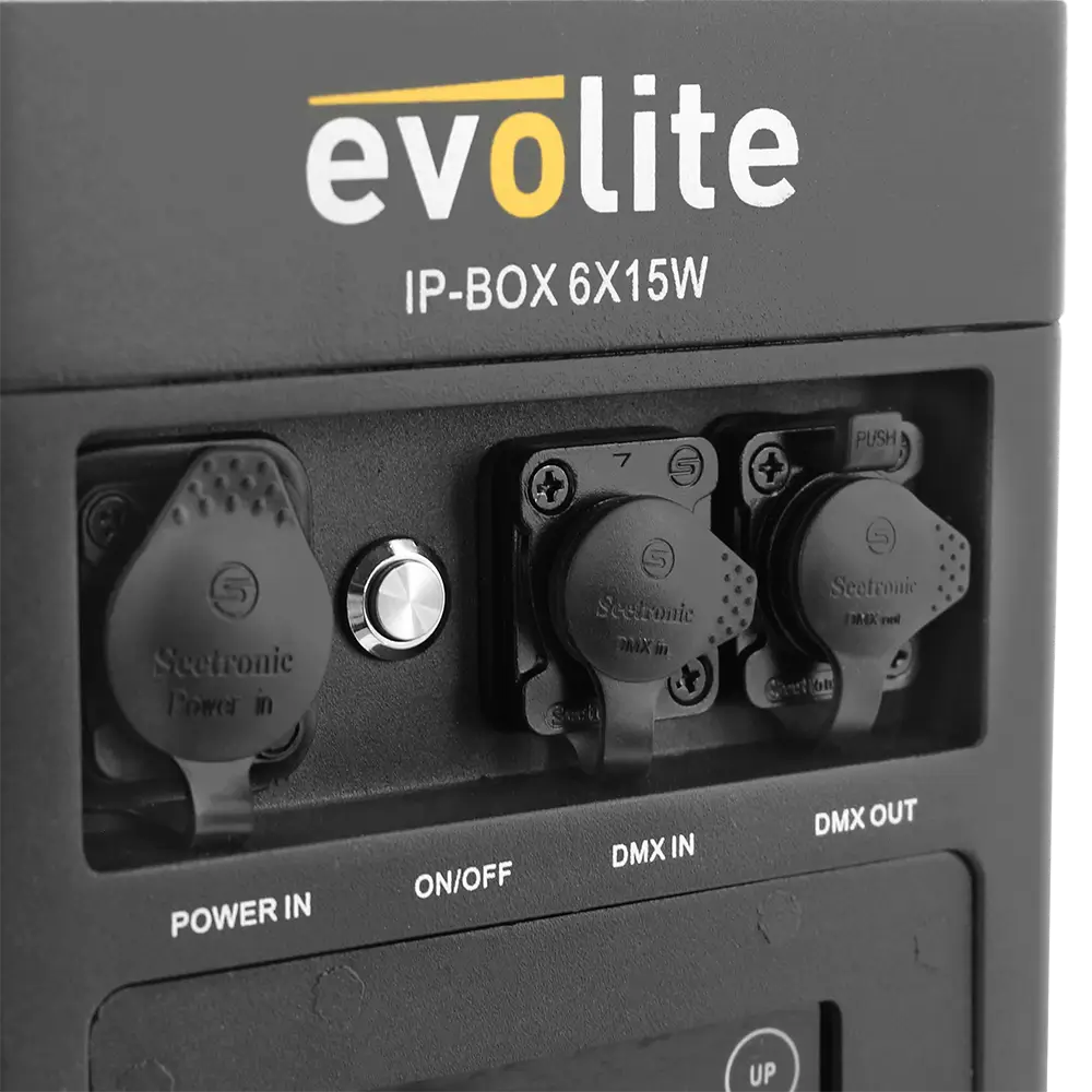 Projecteur étanche Evolite IP-Box 6×15W – LED sur batterie IP65