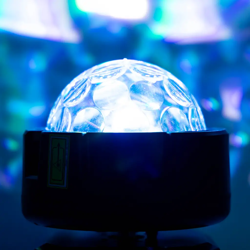 Projecteur effet rotatif – Spinner BoomTone DJ – LED multicolore &amp; stroboscope &amp; contrôle DMX