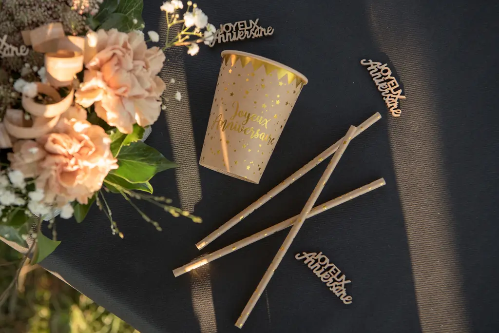 Gobelet Joyeux Anniversaire Kraft (lot de 10)