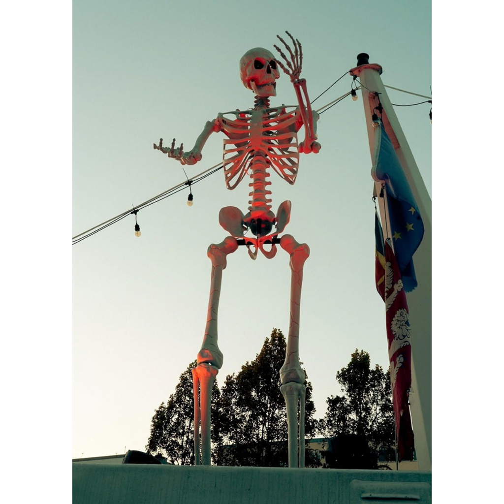 Squelette Géant Lumineux 3,18 m – Décoration Halloween XXL