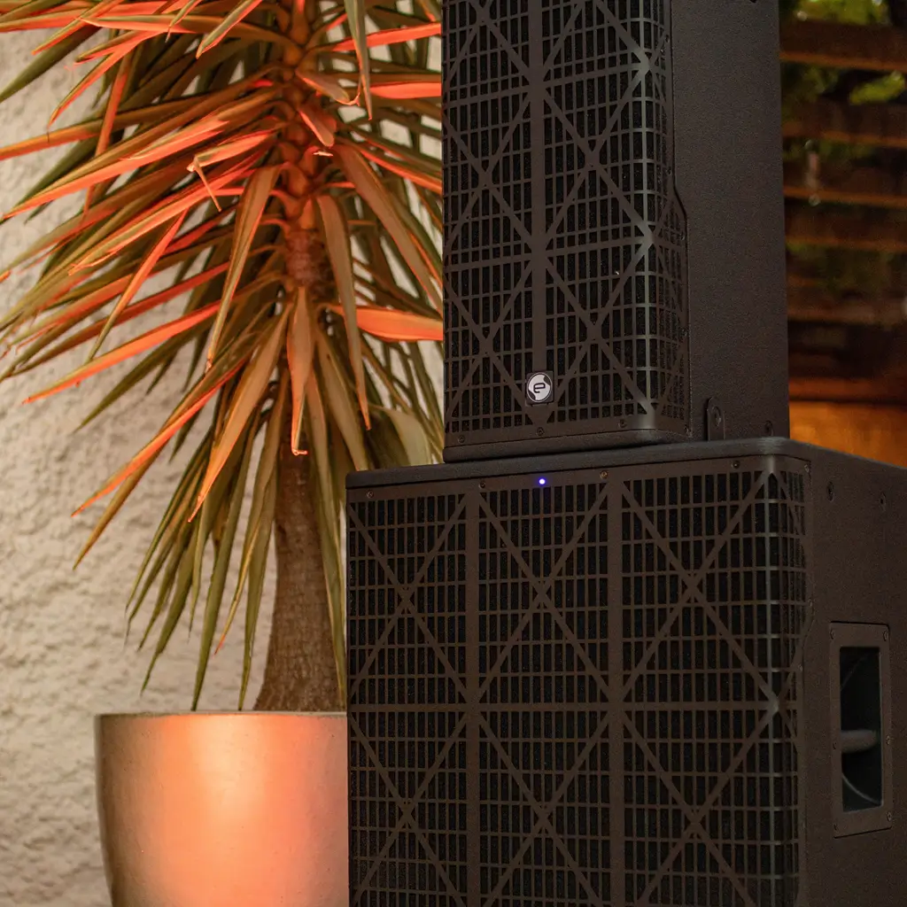 Système colonne actif 3 voies 1700 W RMS avec caisson 18 – Elokance