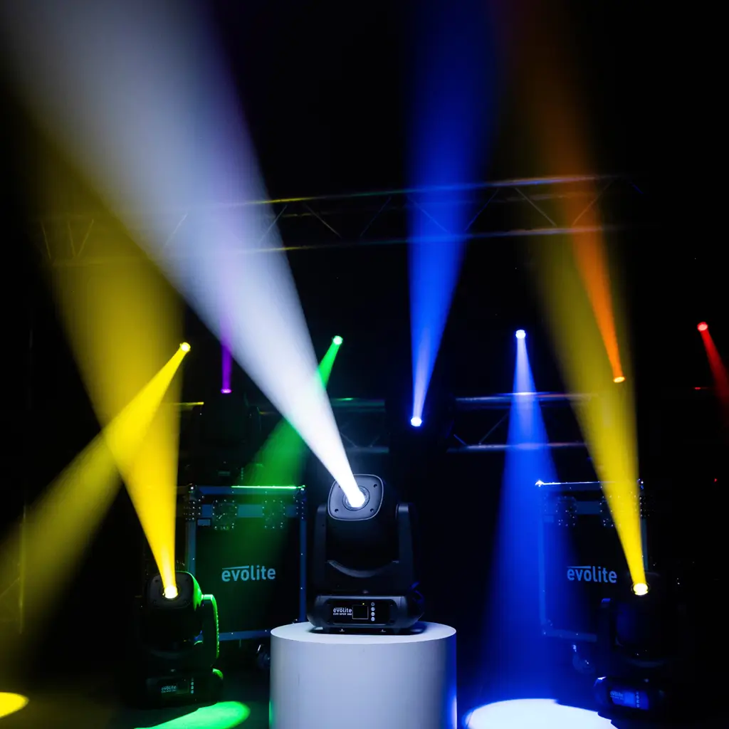 Pack de 2 lyres Spot LED 200 W haute luminosité avec flight case – Evolite